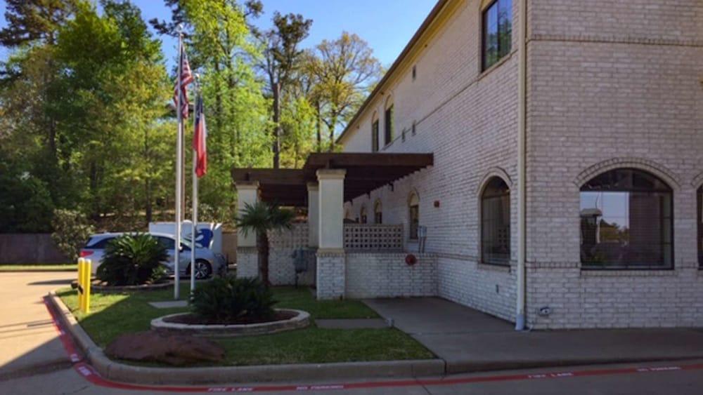Motel 6 Tyler Exterior photo